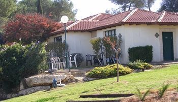 Hills Lodge