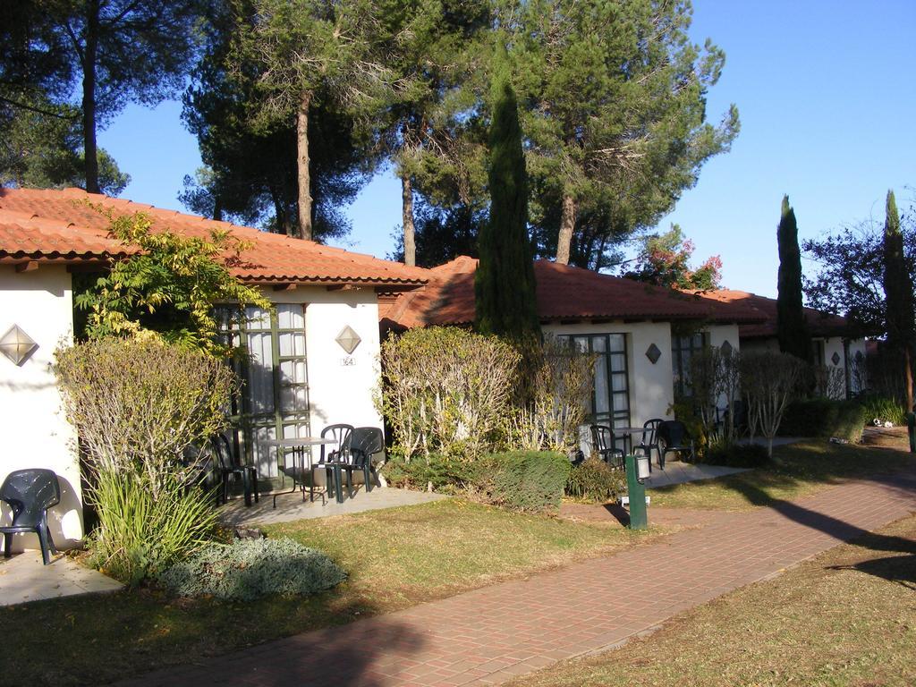Lodge Hills *